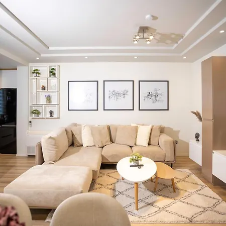 公寓式酒店 Drive Rooms&apartments 4*