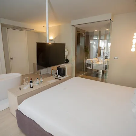 アパートホテル Drive Rooms&apartments 4*