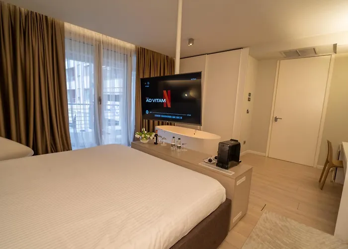 Drive Rooms&apartments 4* 地拉那