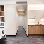 아파트호텔 Drive Rooms&apartments 티라나