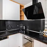 Drive Rooms&apartments 4* 티라나