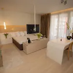 Drive Rooms&apartments 아파트호텔