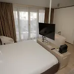 아파트호텔 Drive Rooms&apartments 티라나