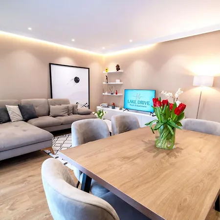 Drive Rooms&apartments 4* Tiran